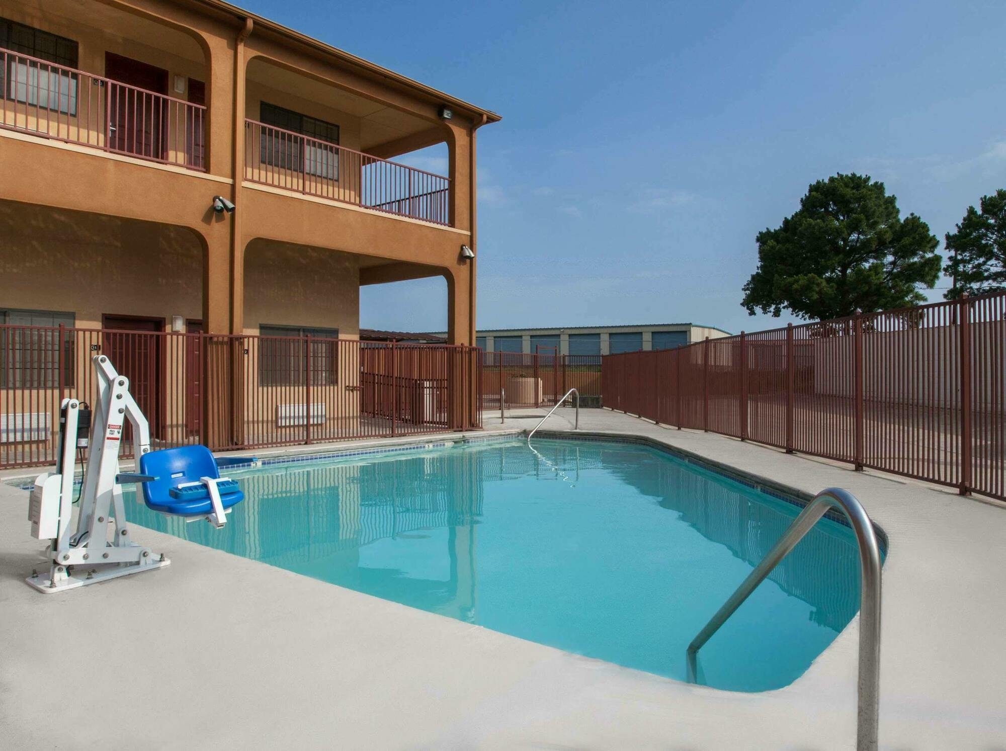Motel Super 8 By Wyndham Bastrop Tx Exteriér fotografie